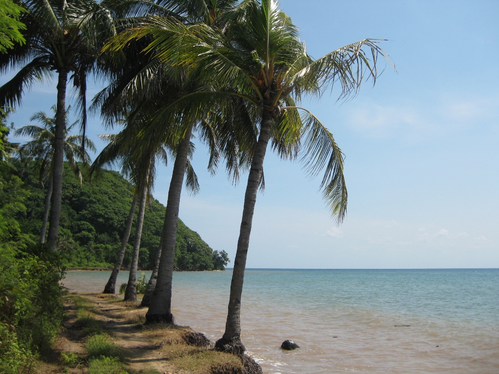 Pantai Mayangkara, Objek Wisata yang Seindah Pantai Pulau